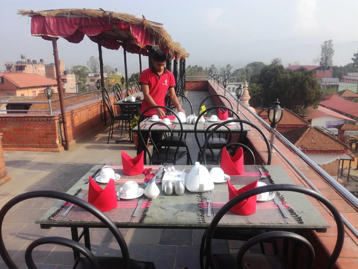 Khwopa Inn & Rooftop Restaurant Bhatgoan Buitenkant foto